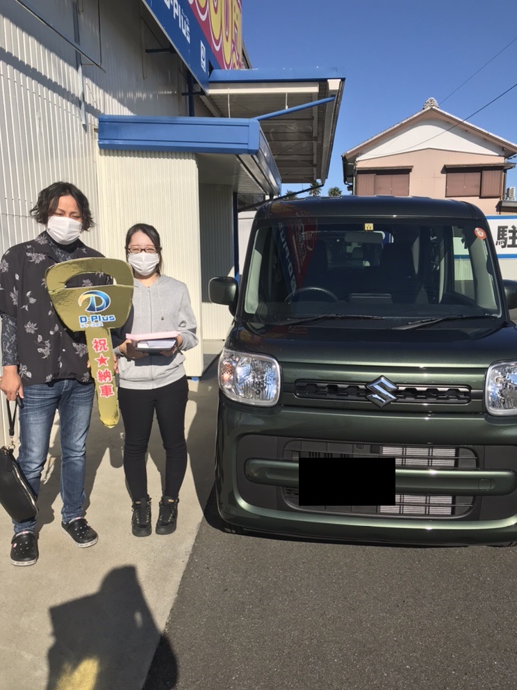 “納車延期の報告の連絡もなく、納車日の当日、予約時間直前に納車に必要な物の連絡をもらいました。 車屋さんがたくさんある中、たまたま見つけて立ち寄ったお店のスタッフさんの対応や、車購入の条件も良かったためにそちらのお店で契約させてもらいましたが、契約後の対応の悪さに正直がっかりしました。 これから点検や車検などまだまだ関わりがあると思うので、改善していただけたらありがたいです。”